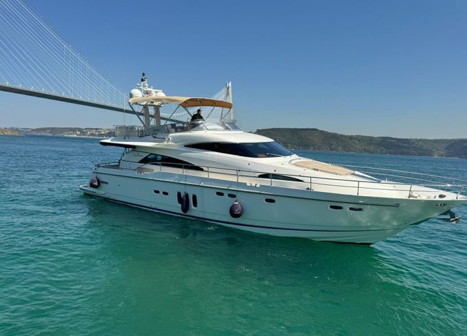 FAIRLINE 72 Motor Yacht