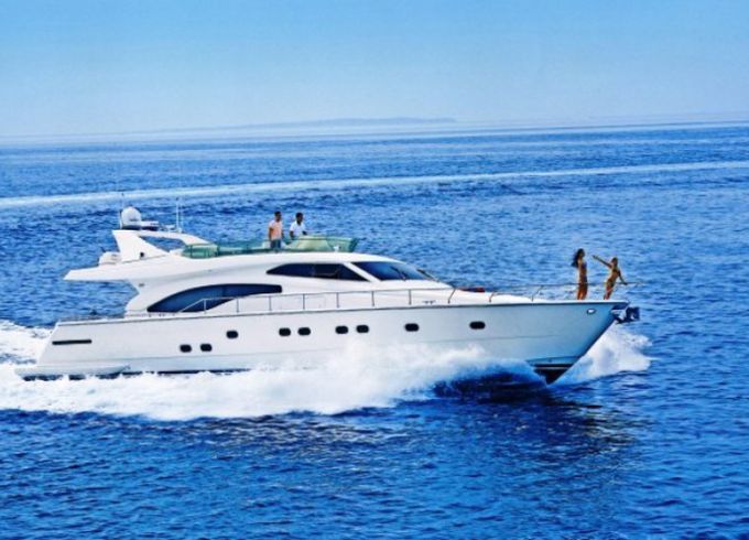 Ferretti Yacht