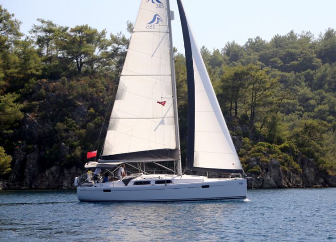 Hanse 385