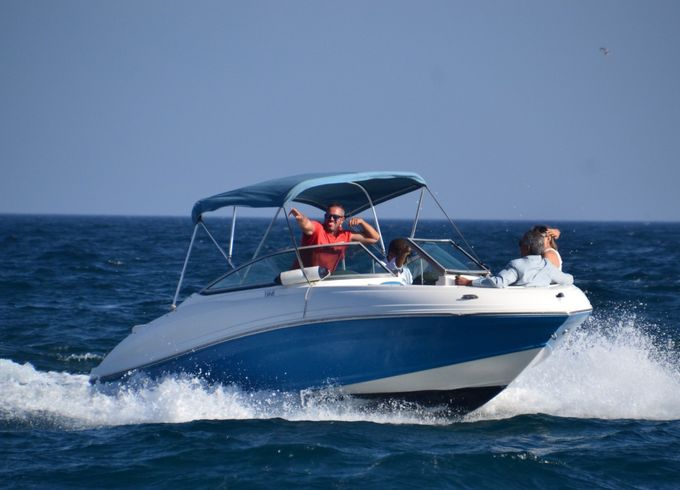 Rinker Captiva 196