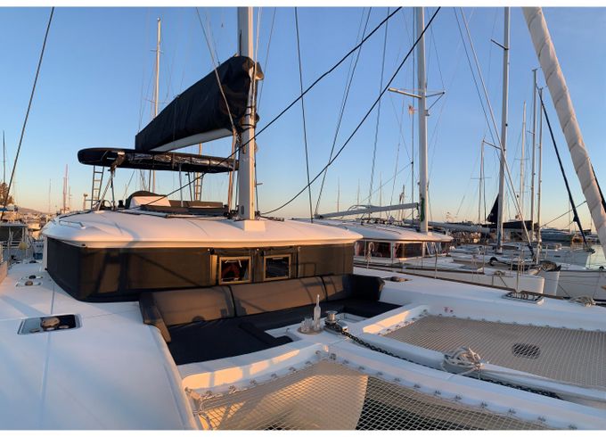 Lagoon 450 F