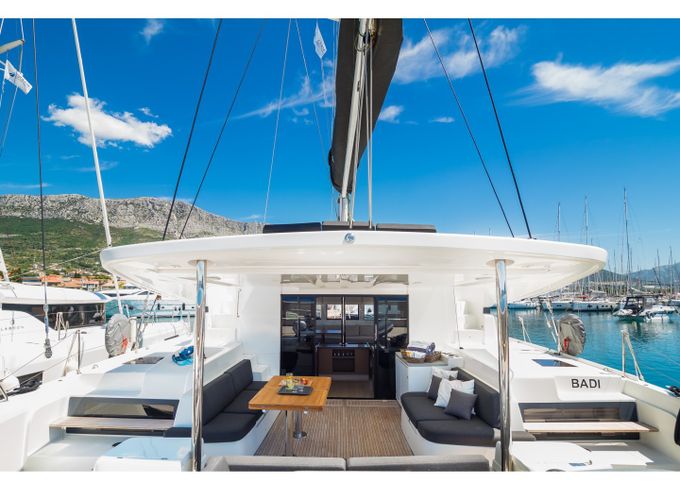 Lagoon 50