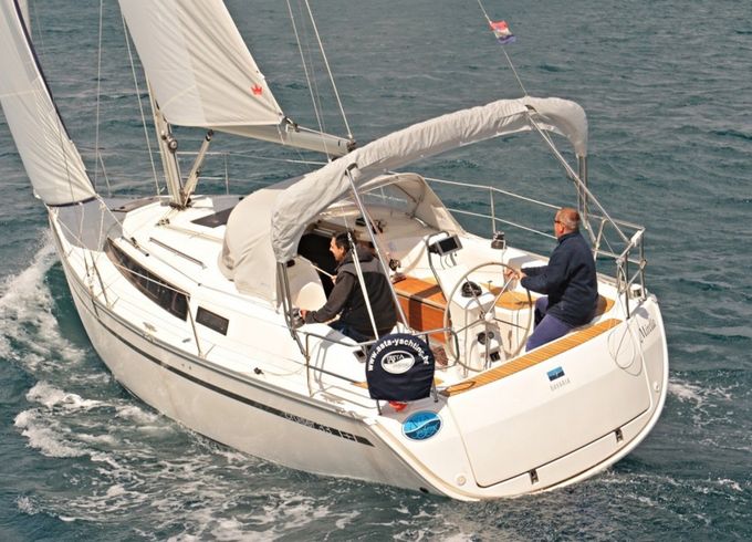 Bavaria Cruiser 33