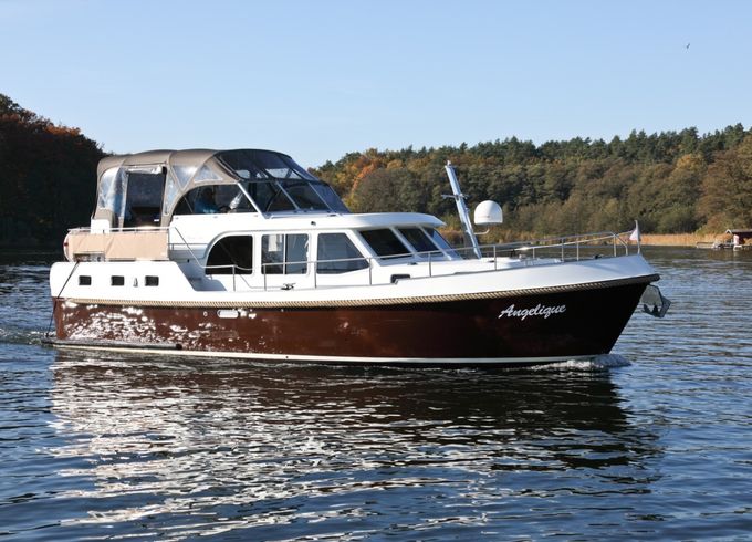 Aventura 38 AK