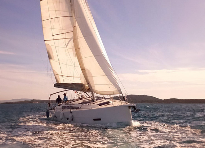 Dufour 430