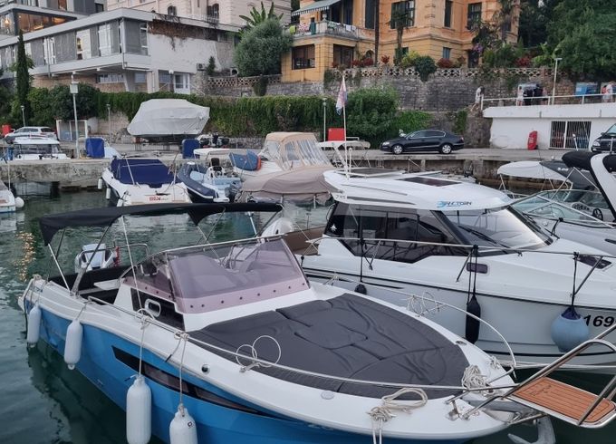 Atlantic 730 Sun Cruiser