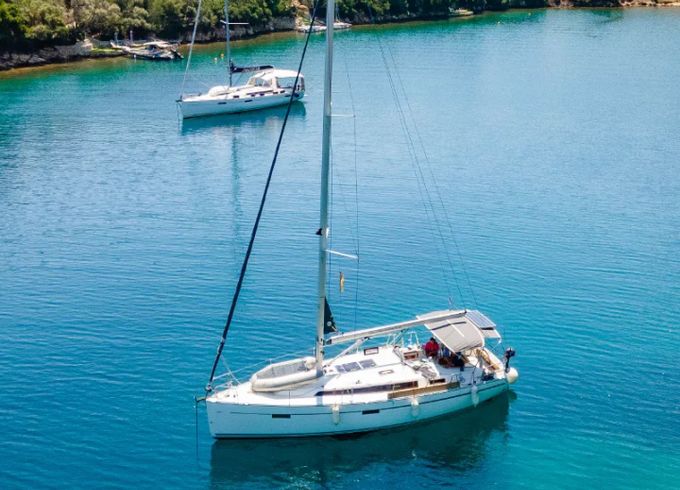 Bavaria 37