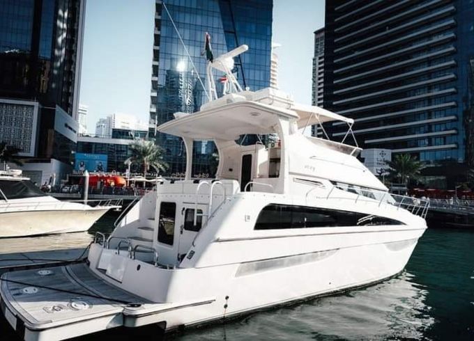 Athena 50 FEET