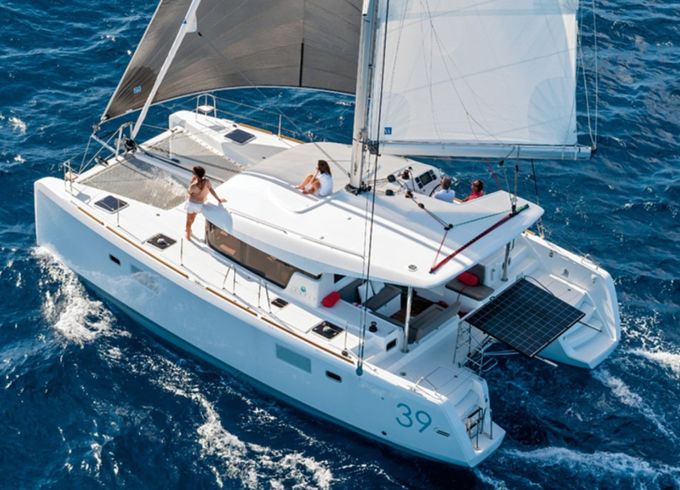 Lagoon 39