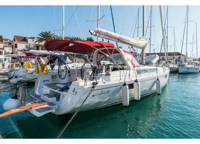 Bénéteau Oceanis 48
