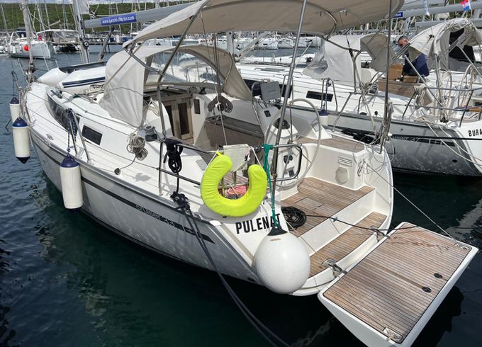 Bavaria Cruiser 33