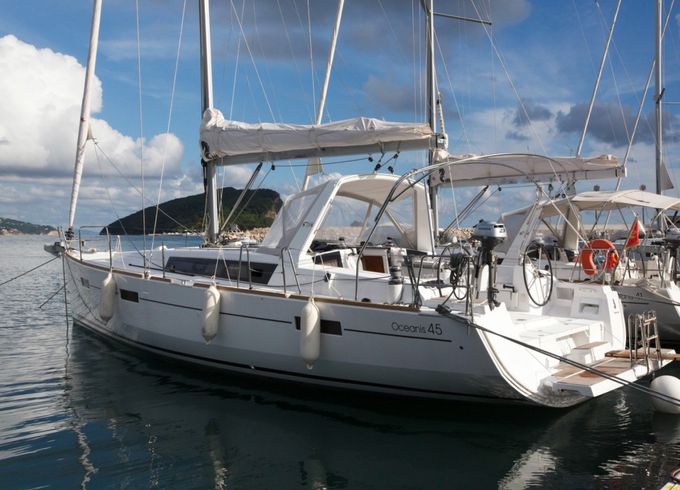 Bénéteau Oceanis 45