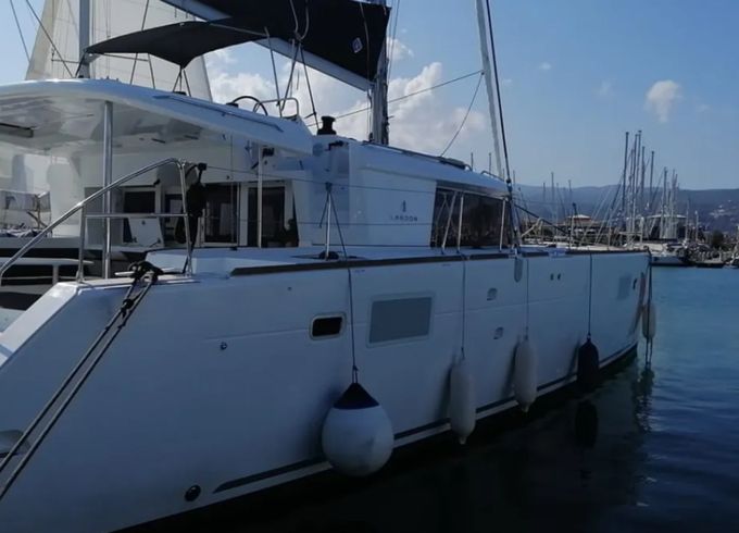 Lagoon 450 F