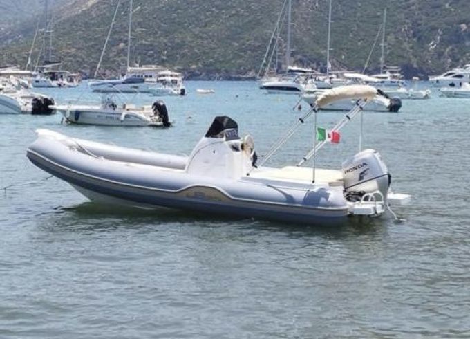 J-Boat 22