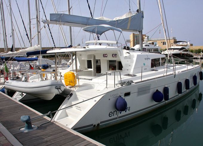 Lagoon 440