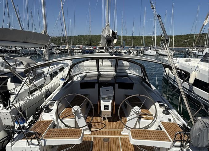 Hanse 418