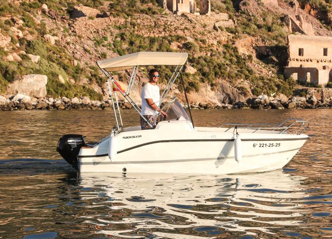 Quicksilver Activ 455 Open