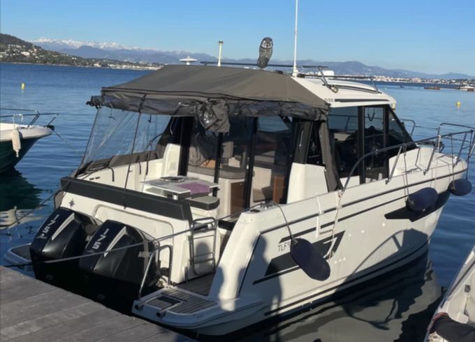 Jeanneau Merry Fisher 895 Cruiser