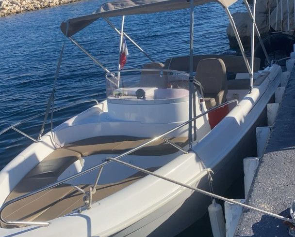 B2 Marine Cap ferret 522 open