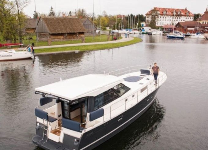 Delphia Nautika 1300 LUX