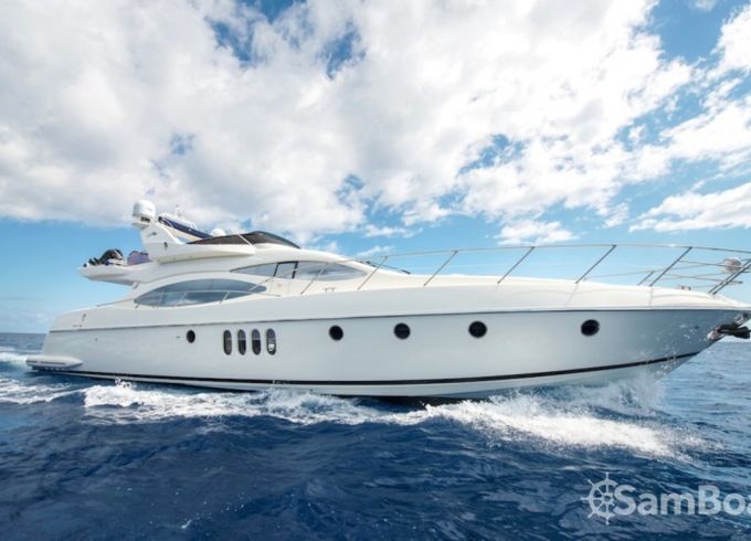 Azimut Yacht
