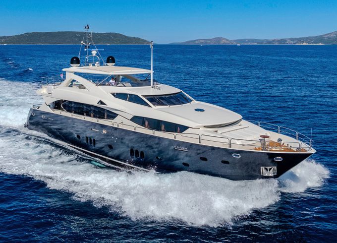 Sunseeker Yacht 34M