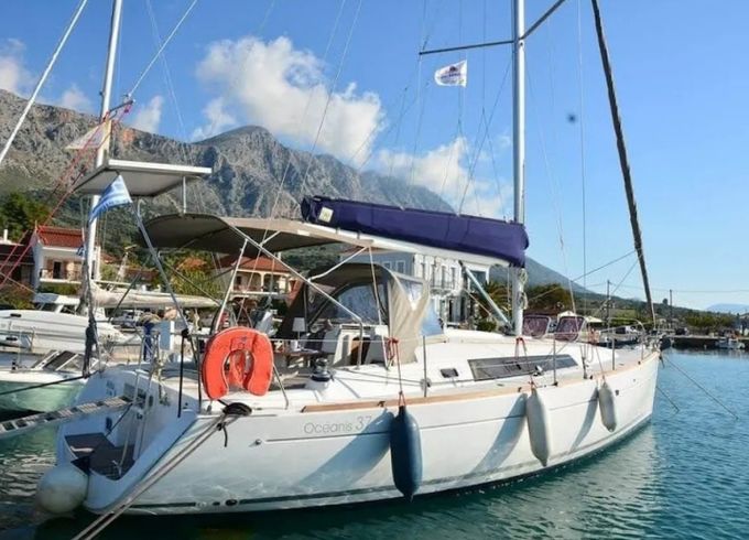 Bénéteau Oceanis 37