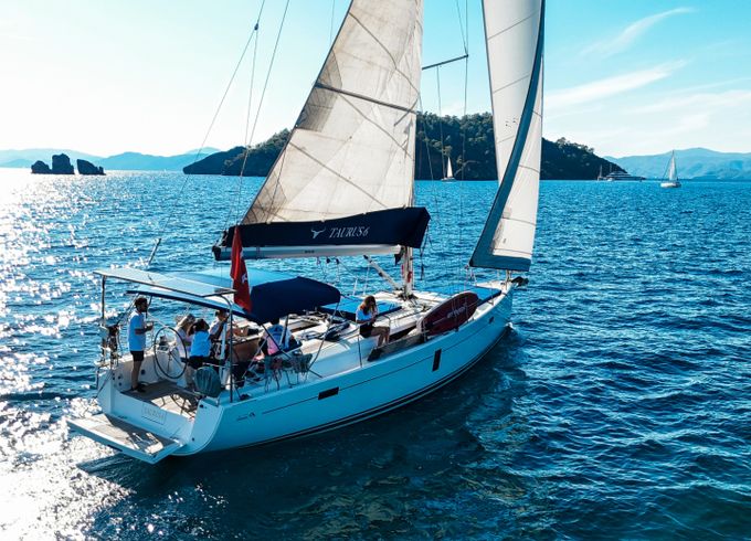 Hanse 445