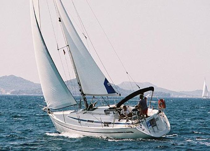 Bavaria 32