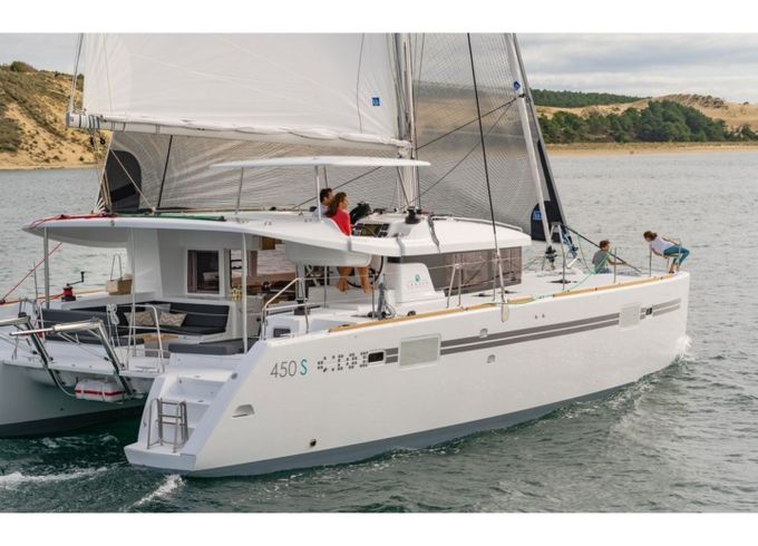 Lagoon 450 Sport Top