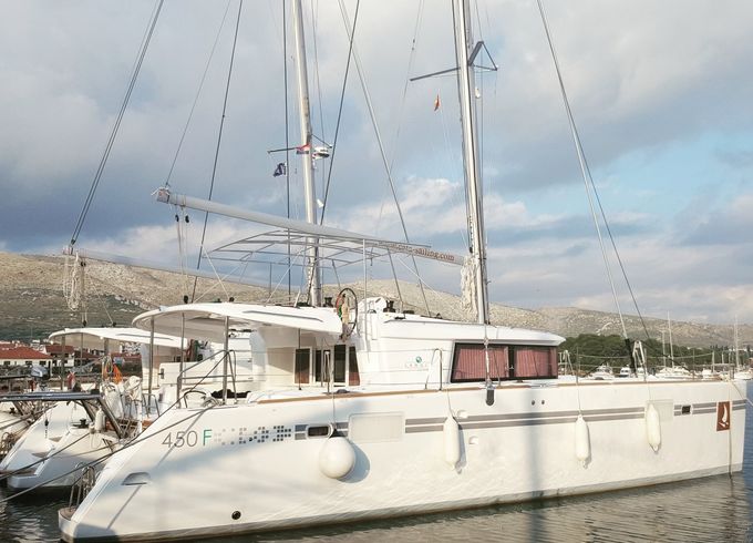 Lagoon 450 F
