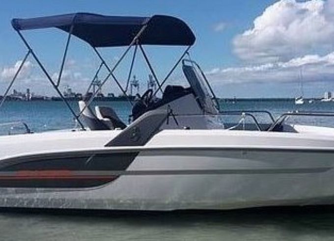 Bénéteau FLYER 6.6 SPACEDECK 175 cv