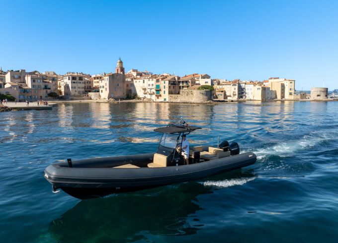 Sea Water 300 PHANTOM