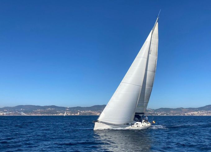 Dufour 44 Performance