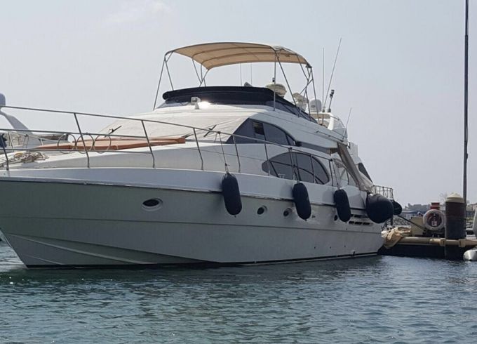 Custom Made Motoryacht