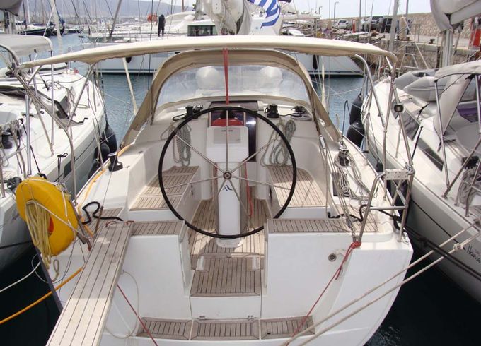 Hanse 325