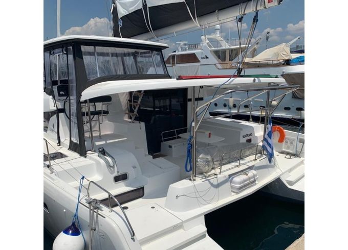 Lagoon 42