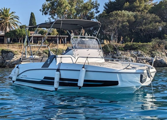 Bénéteau Flyer 6.6 SUNdeck