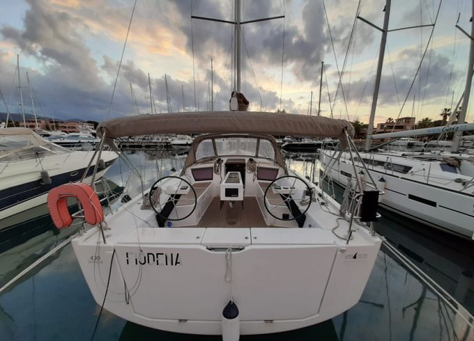 Dufour 430 Grand Large