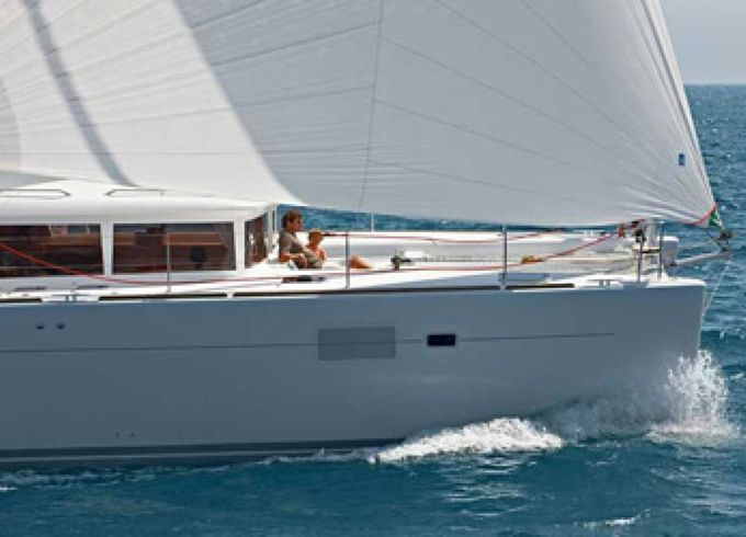 Lagoon 450 Sport Top
