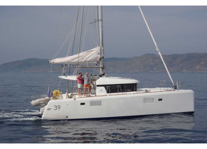 Lagoon 39