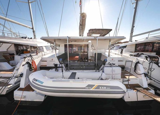 Fountaine Pajot Isla 40