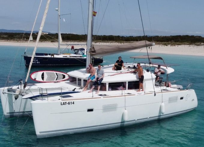 Lagoon 400
