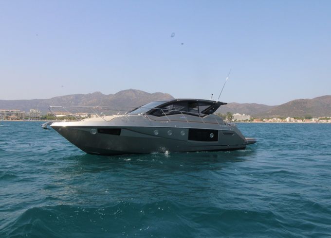Cranchi M 44 Soft Top