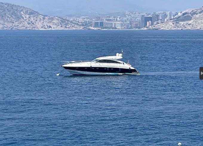 Princess V53