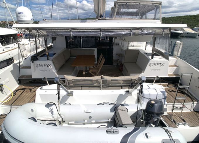 Fountaine Pajot Lucia 40