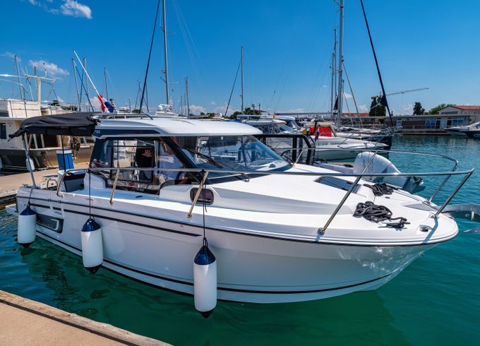 Jeanneau Merry Fisher 795