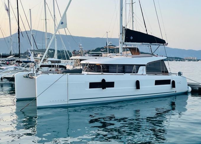 Lagoon 40
