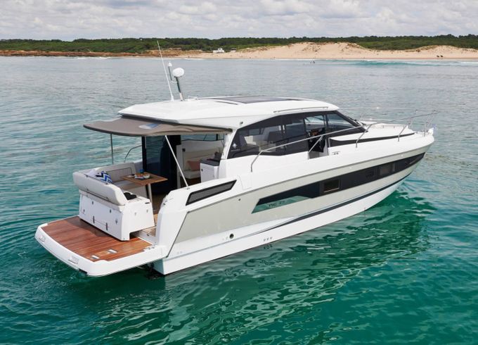 Jeanneau NC 37