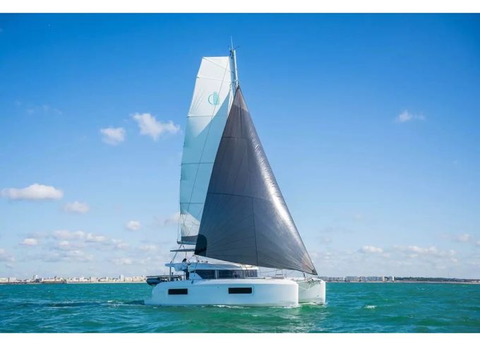 Lagoon 38